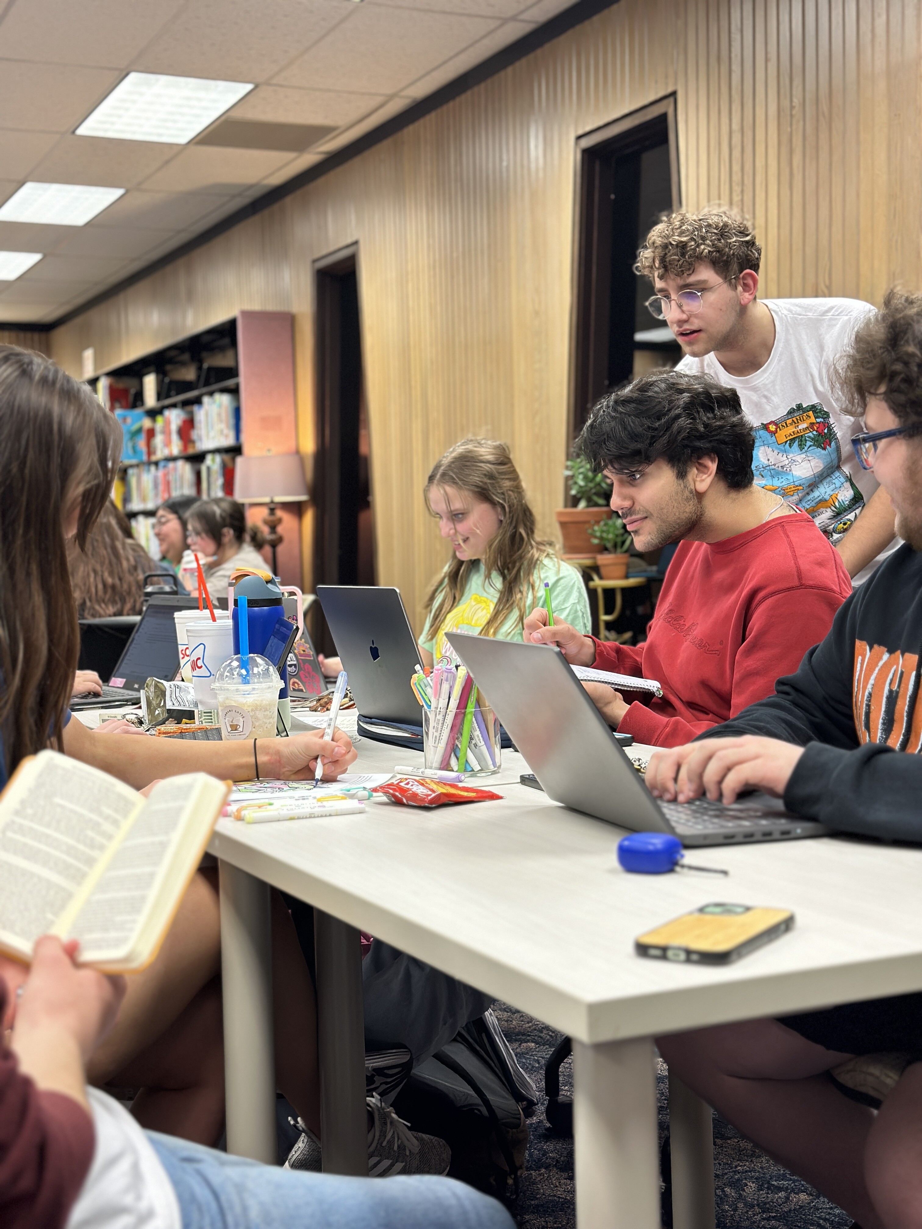 Library hosts NAP to prepare to finals