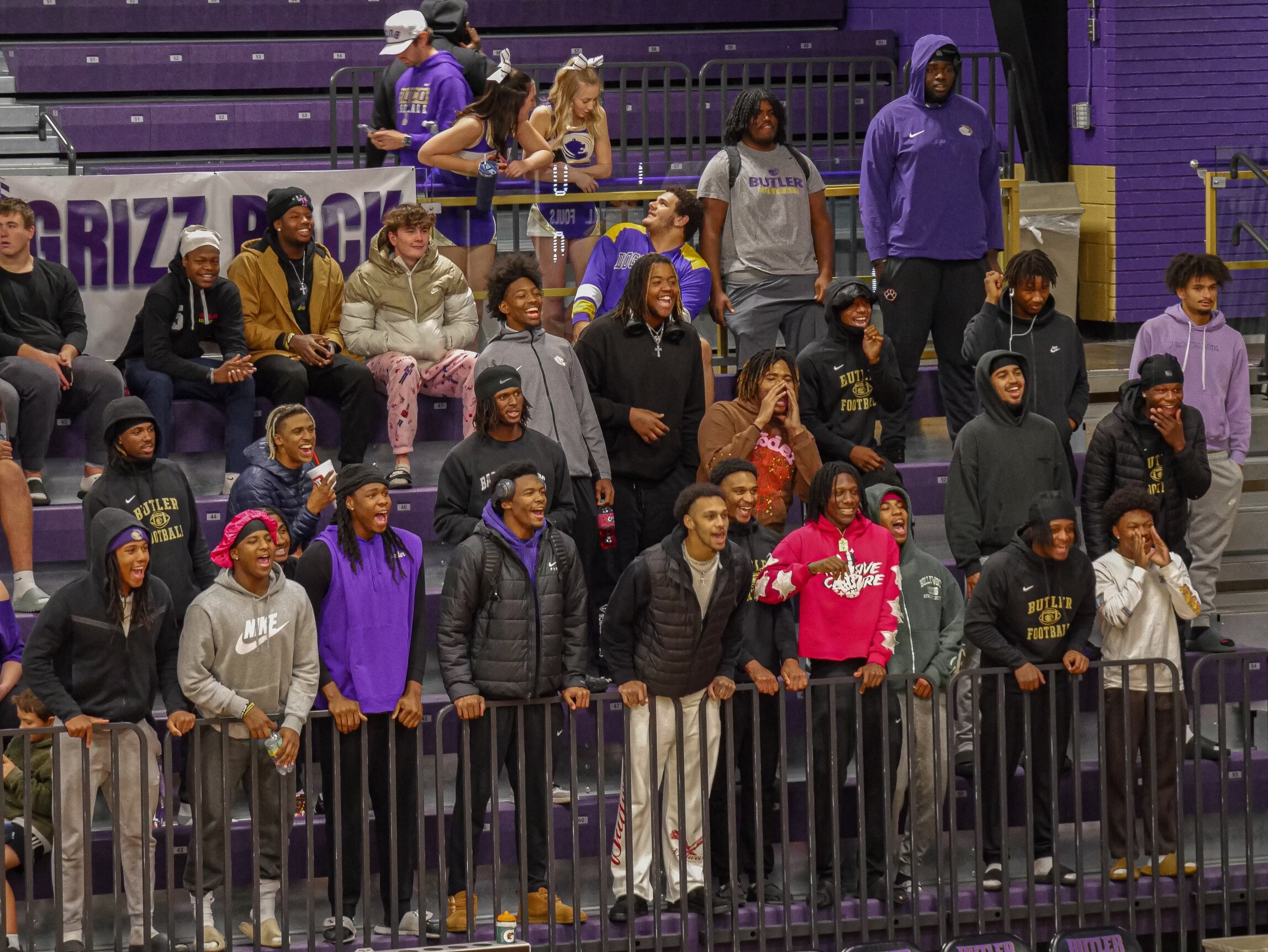 Grizzlies Dominate Pratt in a Commanding Victory
