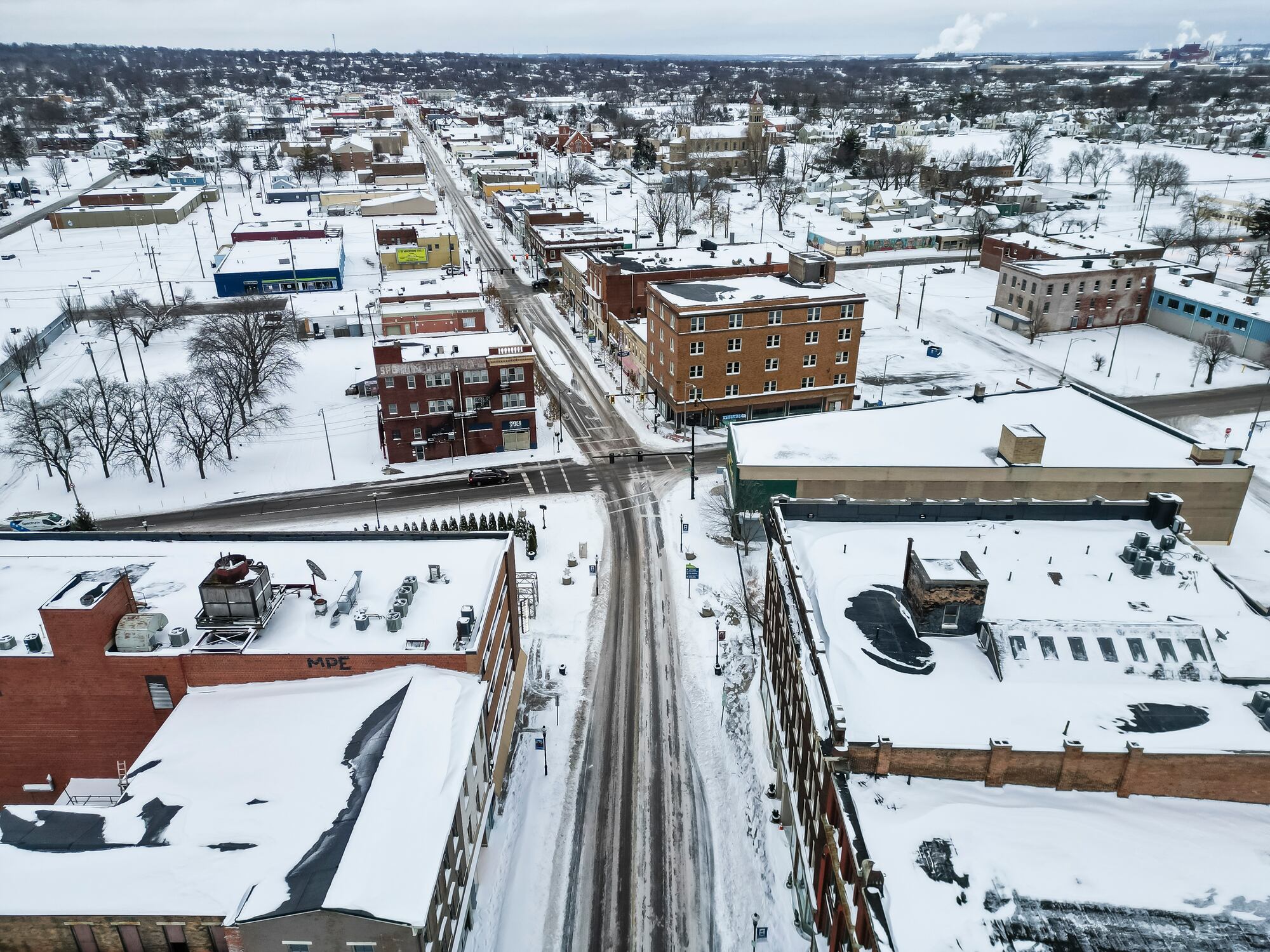 College closes due to extreme weather