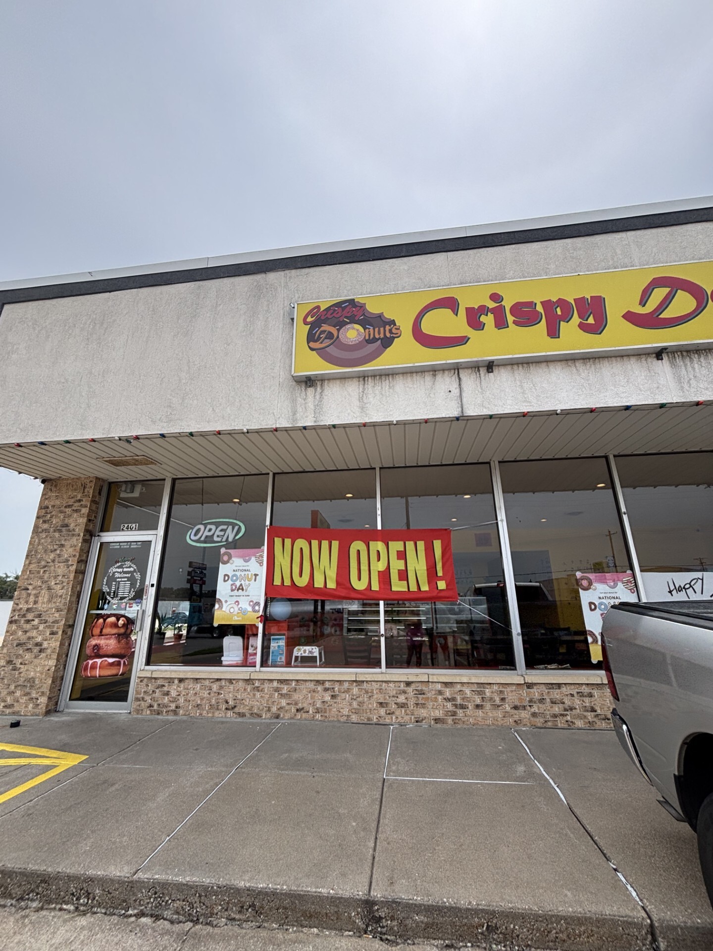 Donut shop opens in El Dorado